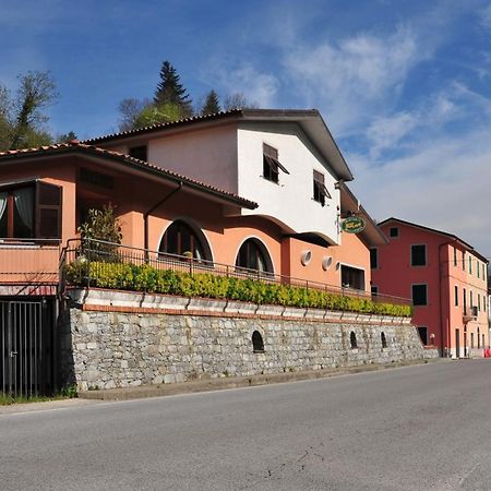 Affittacamere B&B Trattoria Della Posta Maissana Eksteriør bilde